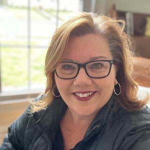 Meet your Posher, Kelli